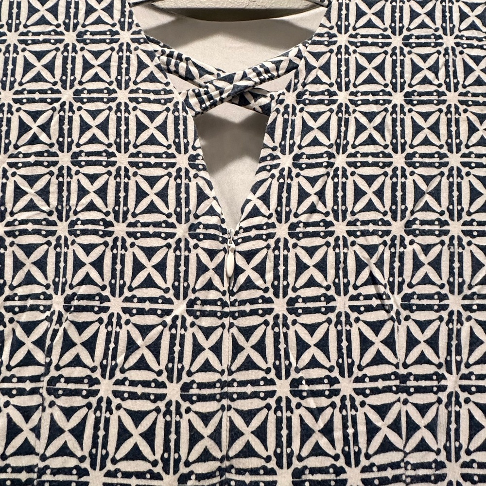 Loft Short Sleeve Stretch Blue White Geometric Skater‎ Dress Sz 6 - Picture 7 of 7